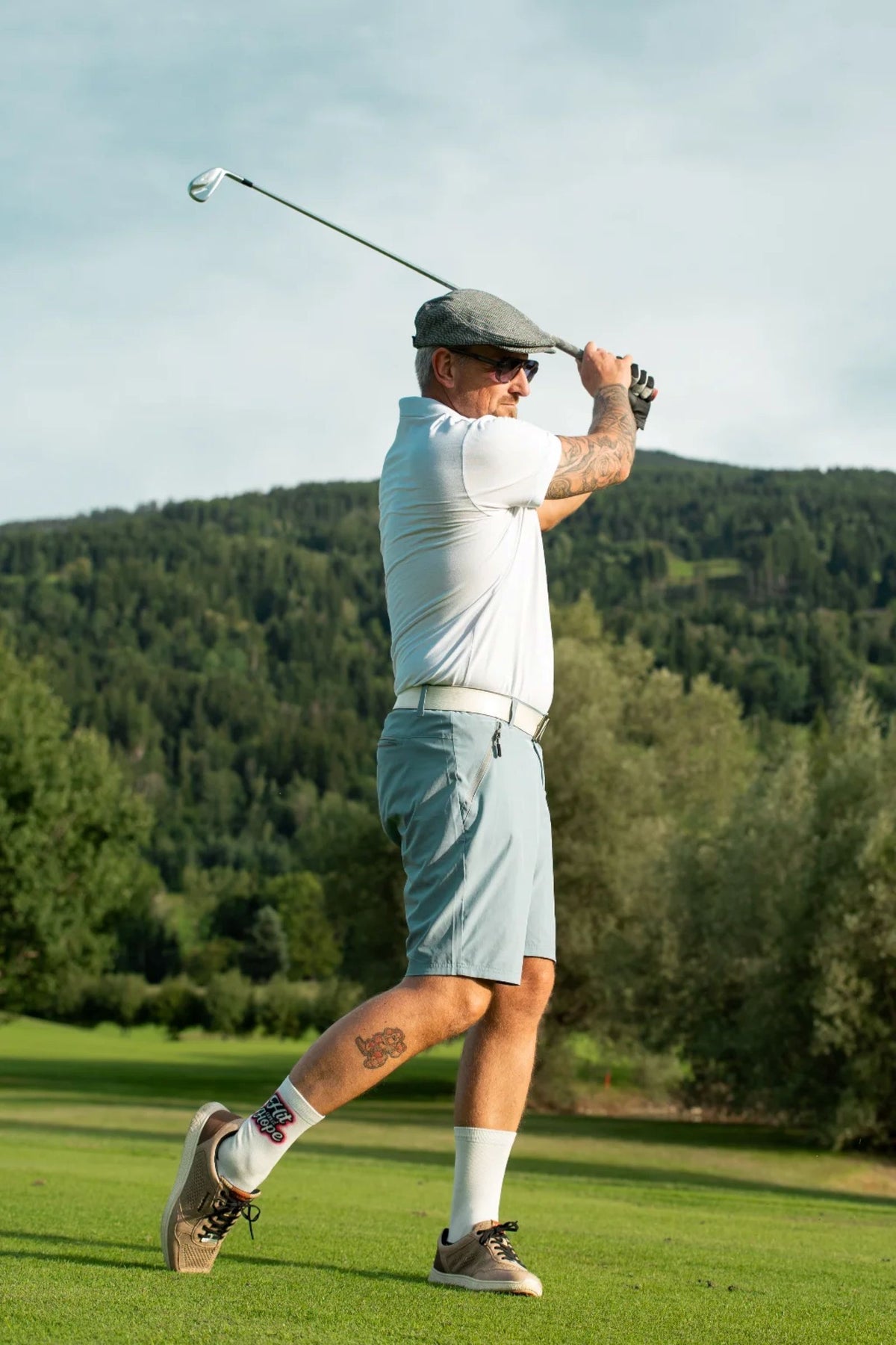HIT AND HOPE Golf Socks - Basic White
