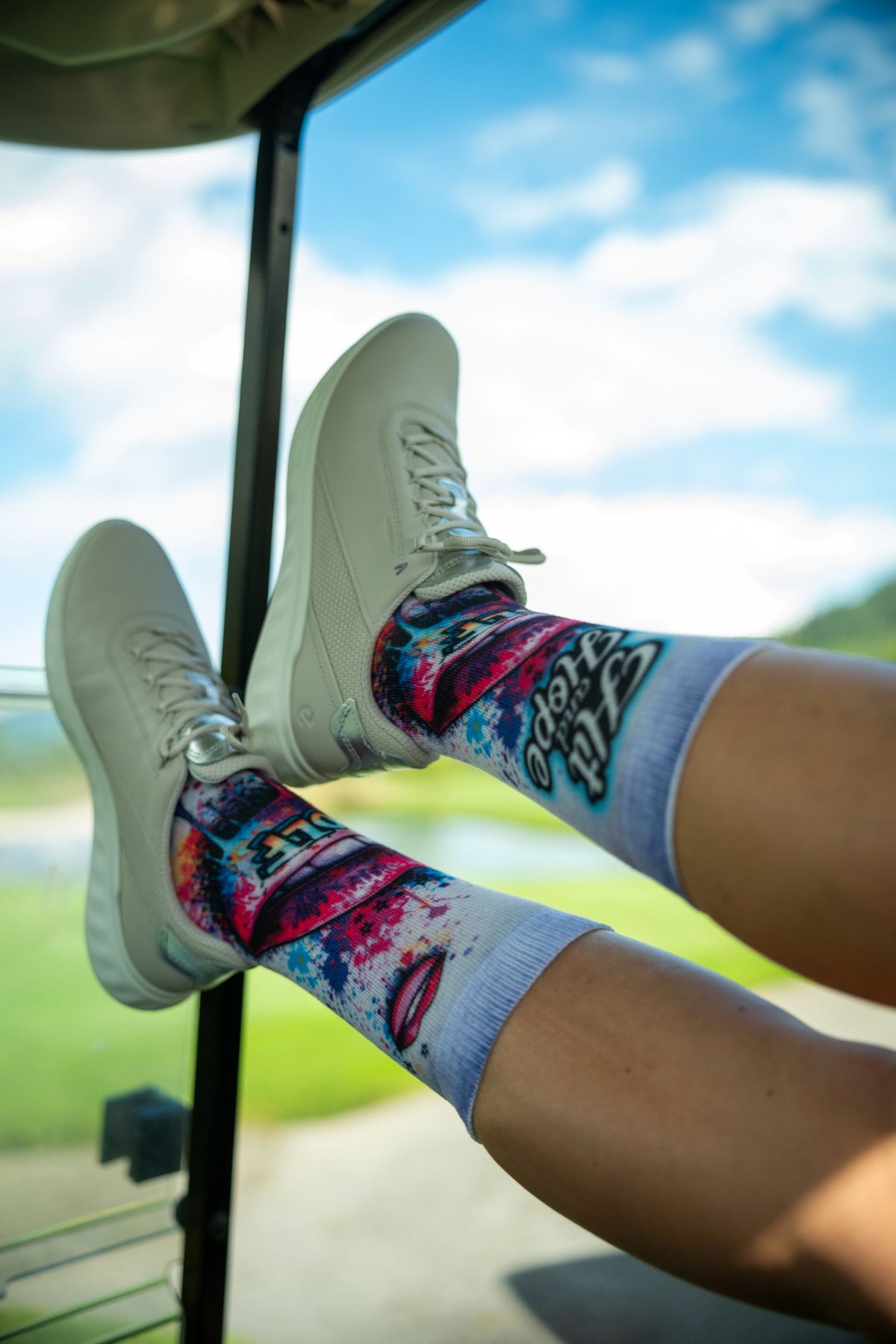 HIT AND HOPE Golf Socks - Hot Lips